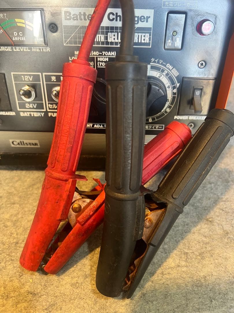 送料無料！セルスター 12v 24vバッテリー充電器CC-2200dx