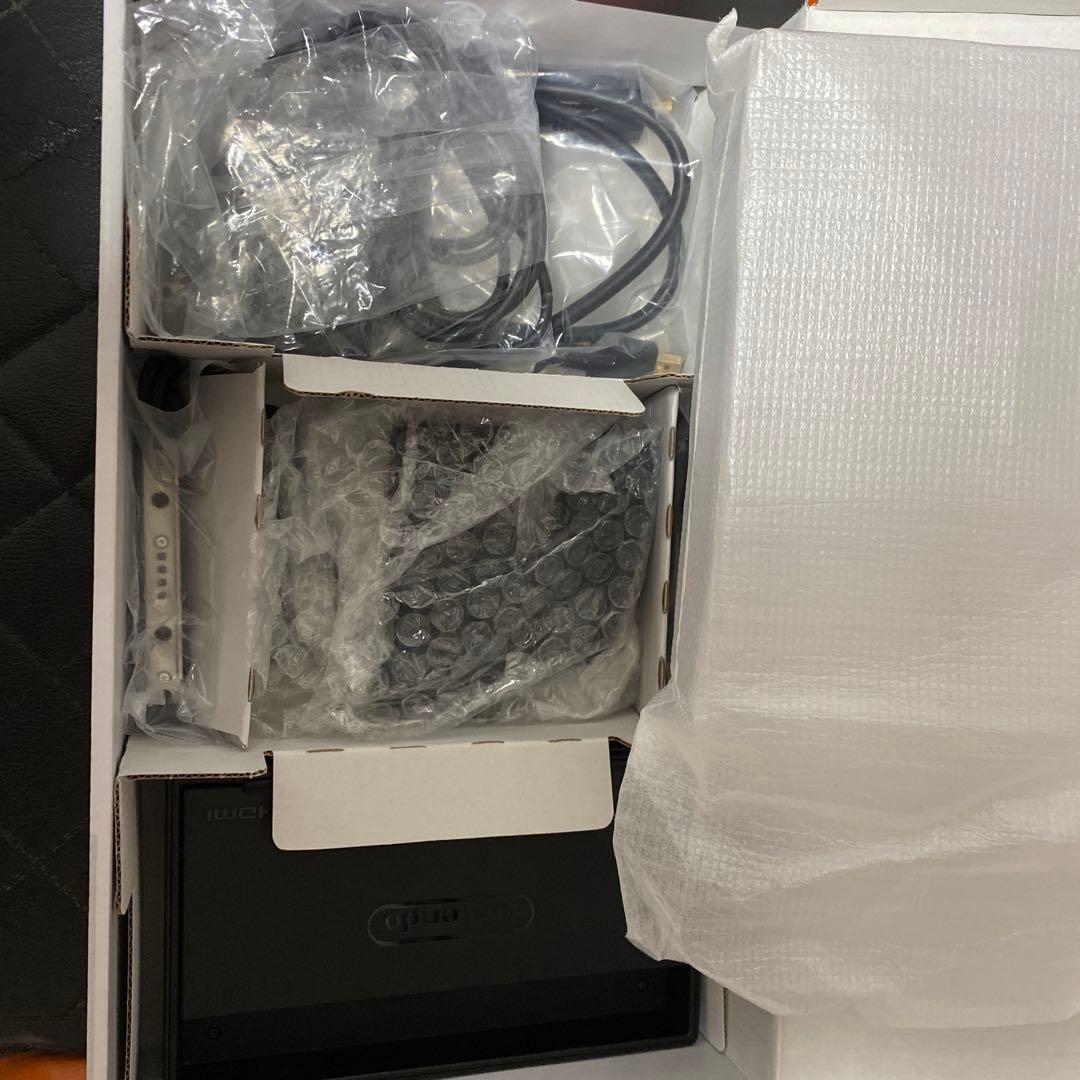 Nintendo Switch 本体 ＋Joy-Con