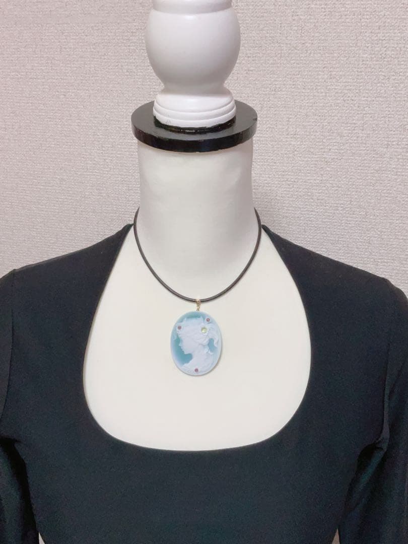 K18金天然石グリーン瑪瑙カメオペンダント　超ビッグサイズ