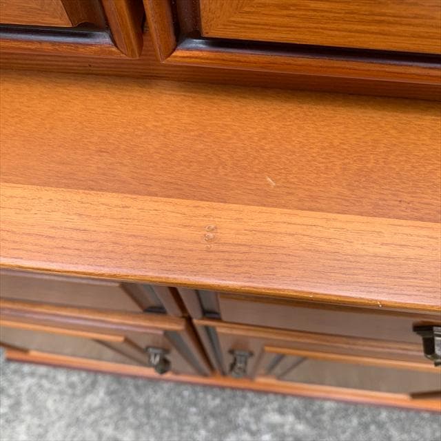 マルニ｜地中海ロイヤル｜マルチキャビネット｜書棚、食器棚、飾り棚｜定価70万円｜