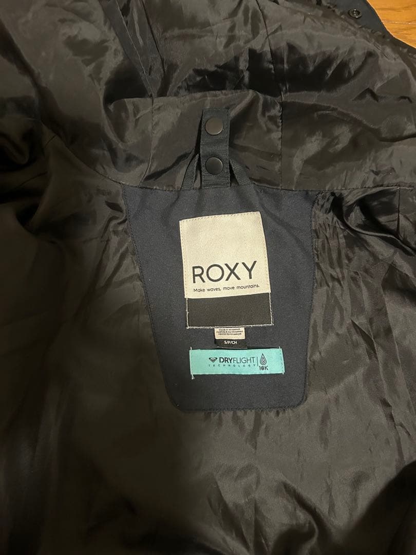 ロキシー スノーボード レディースS インナー付& ロキシー新品ビーニー　セット