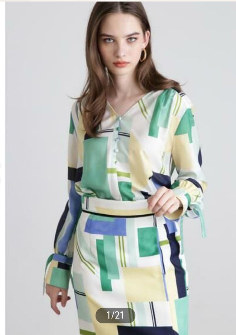 マック新品未使用ピンキーダイアンカラーブロックプリントブラウス