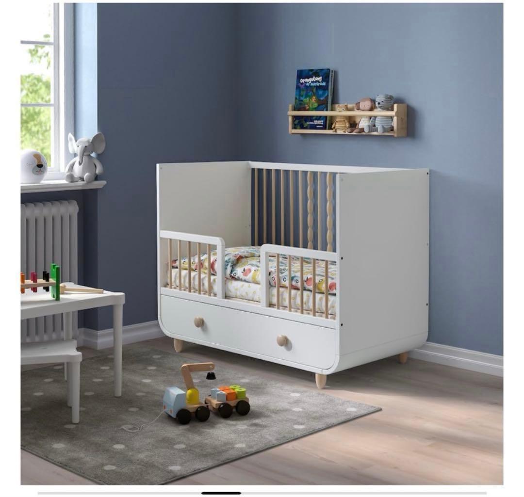 【専用です】IKEA イケア　ミルラ　ベビーベッド（マットレスとシーツ付き）