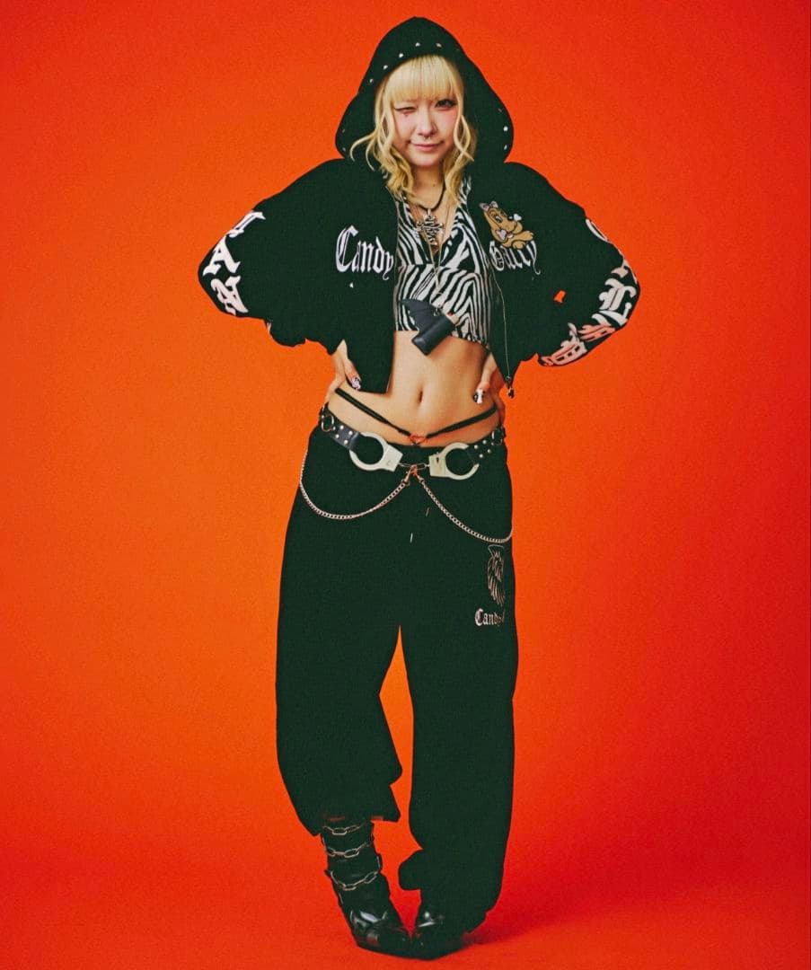 Galfy ブラック クロップドパーカー ガルフィー エンジェルパーカー