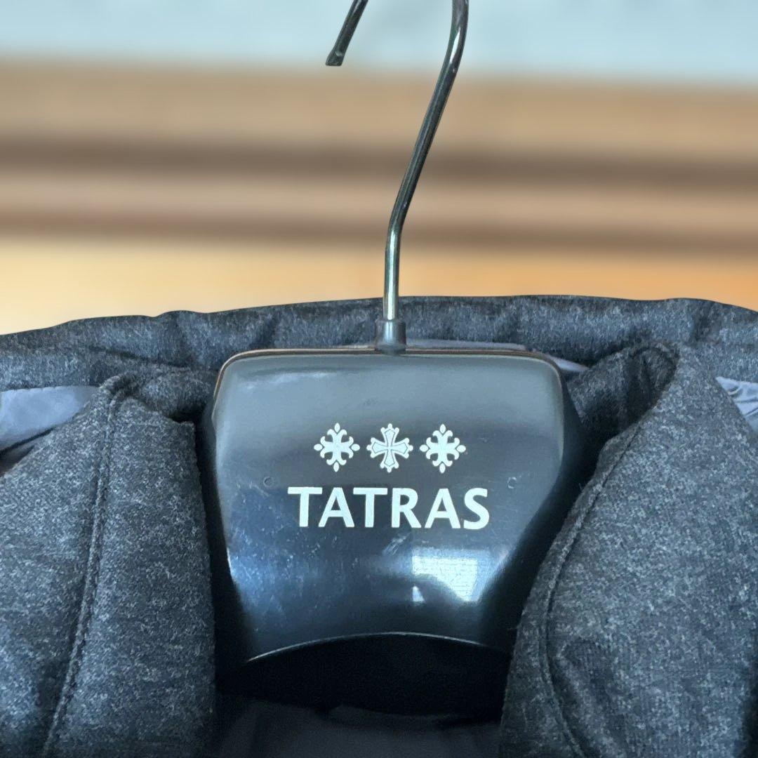 OBAQTATRAS フード付きダウンジャケット ダークグレ