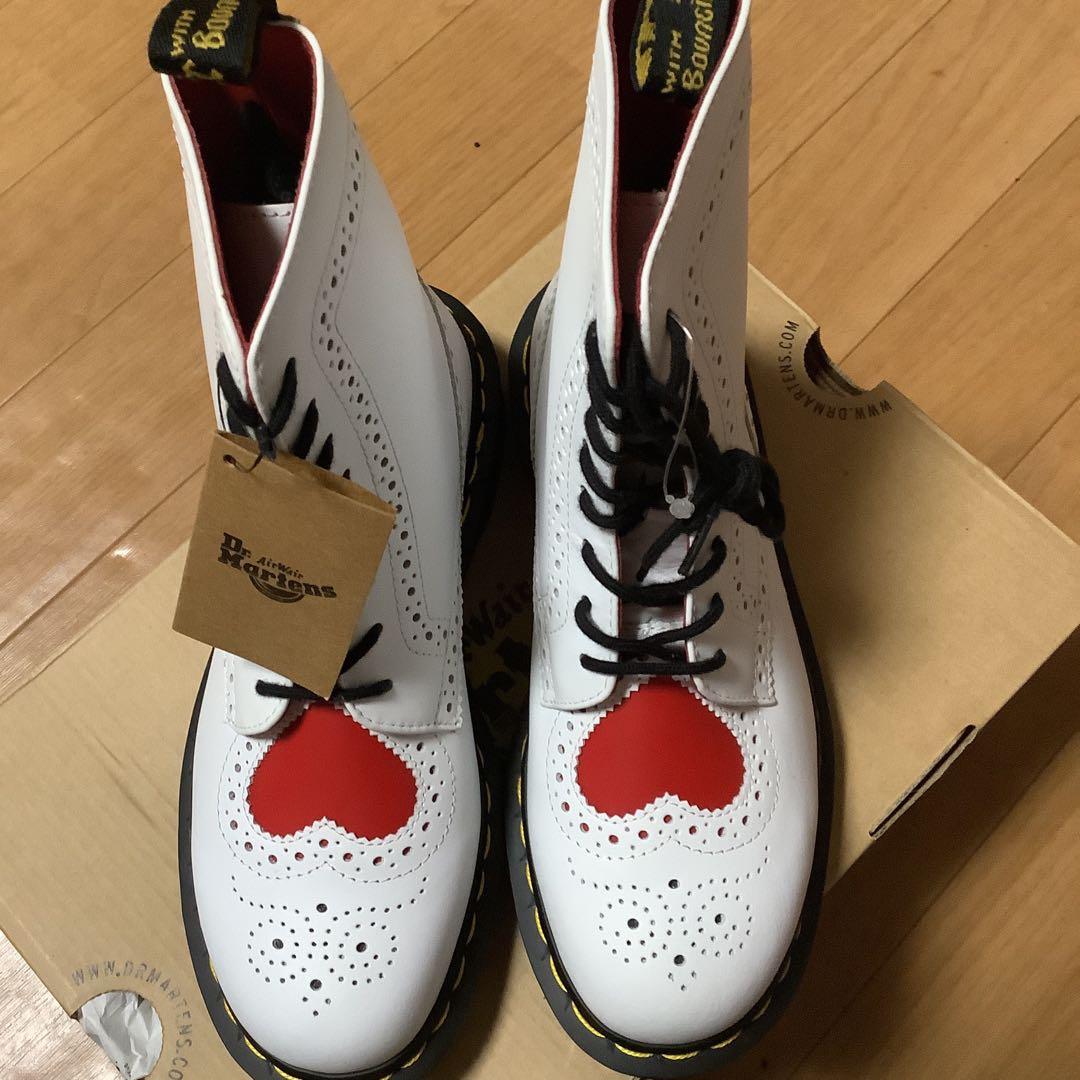 ドクターマーチン　♡バレンタイン限定品未使用23交渉あり。