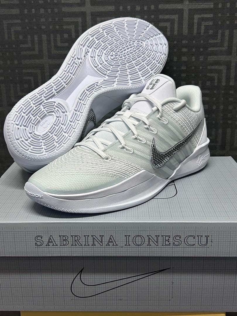 NIKEサブリナ3 メンズサイズ27.5cm