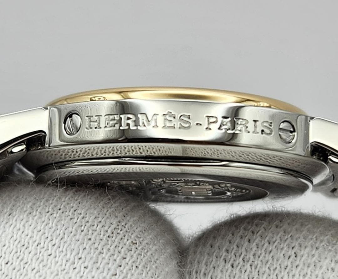 HERMES　CL4.220　エルメス　クリッパー　 Whiteシェル 保証書付