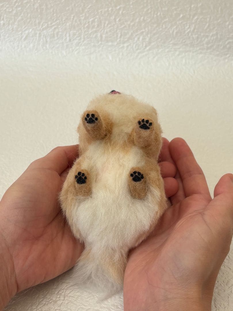 羊毛フェルト犬: 手のひらサイズポメラニアン/ハンドメイド