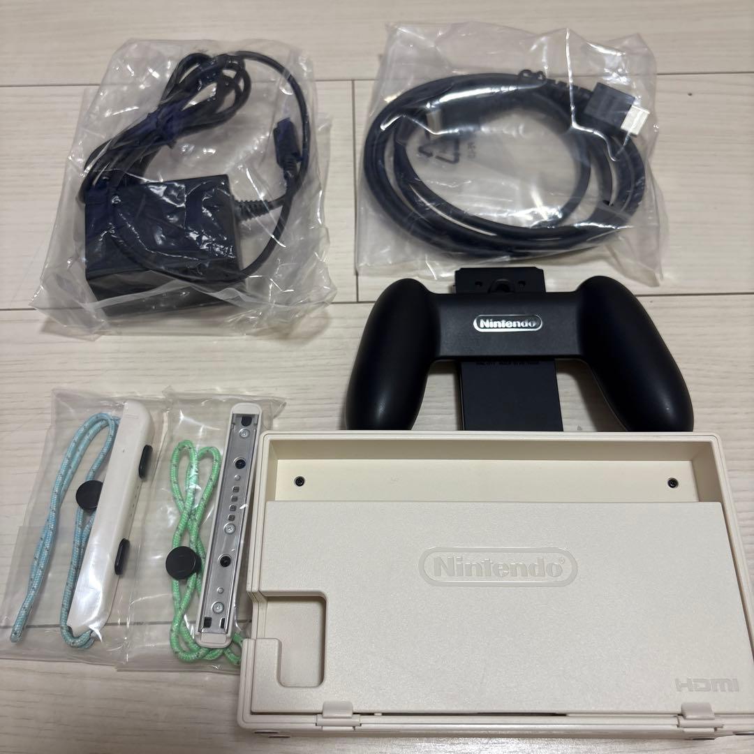 Nintendo Switch あつまれどうぶつの森同梱版 本体