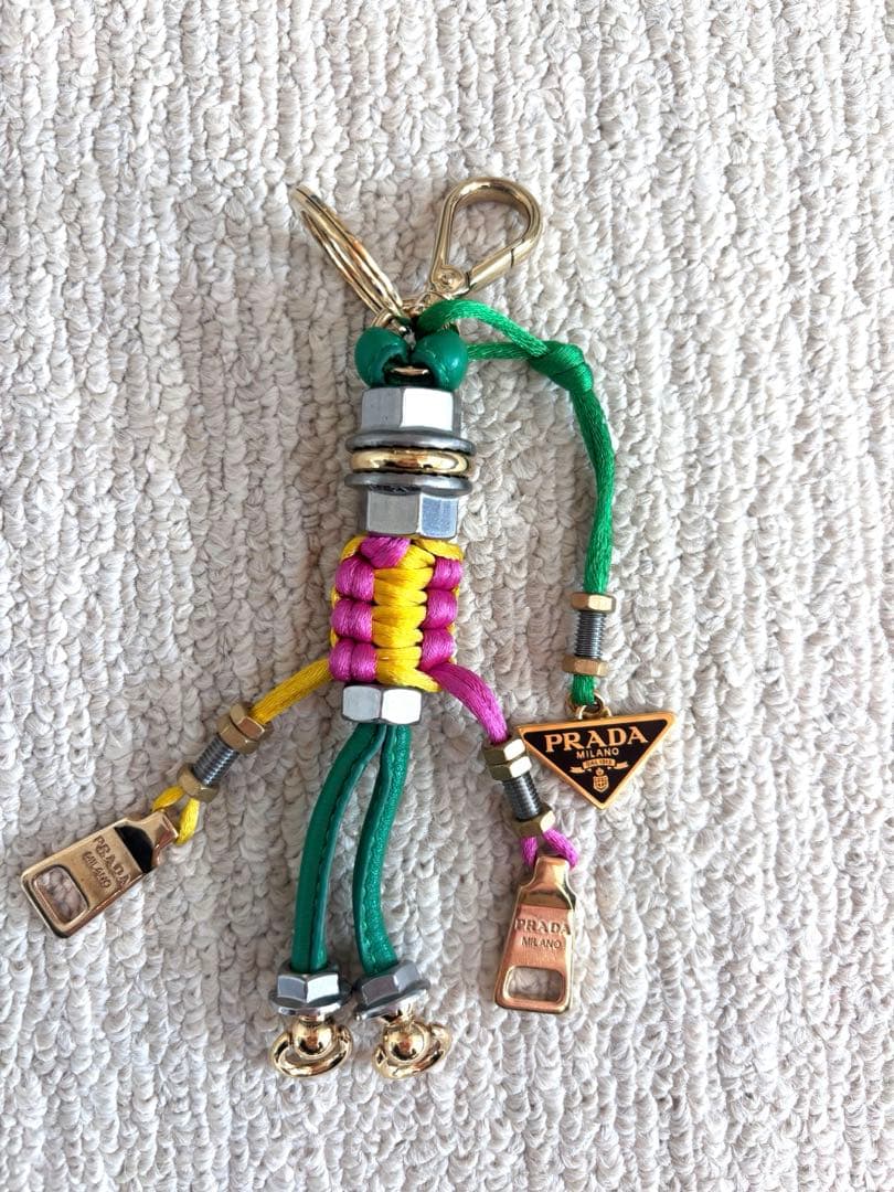 PRADA プラダ　チャーム　キーリング　グリーン　マルチカラー