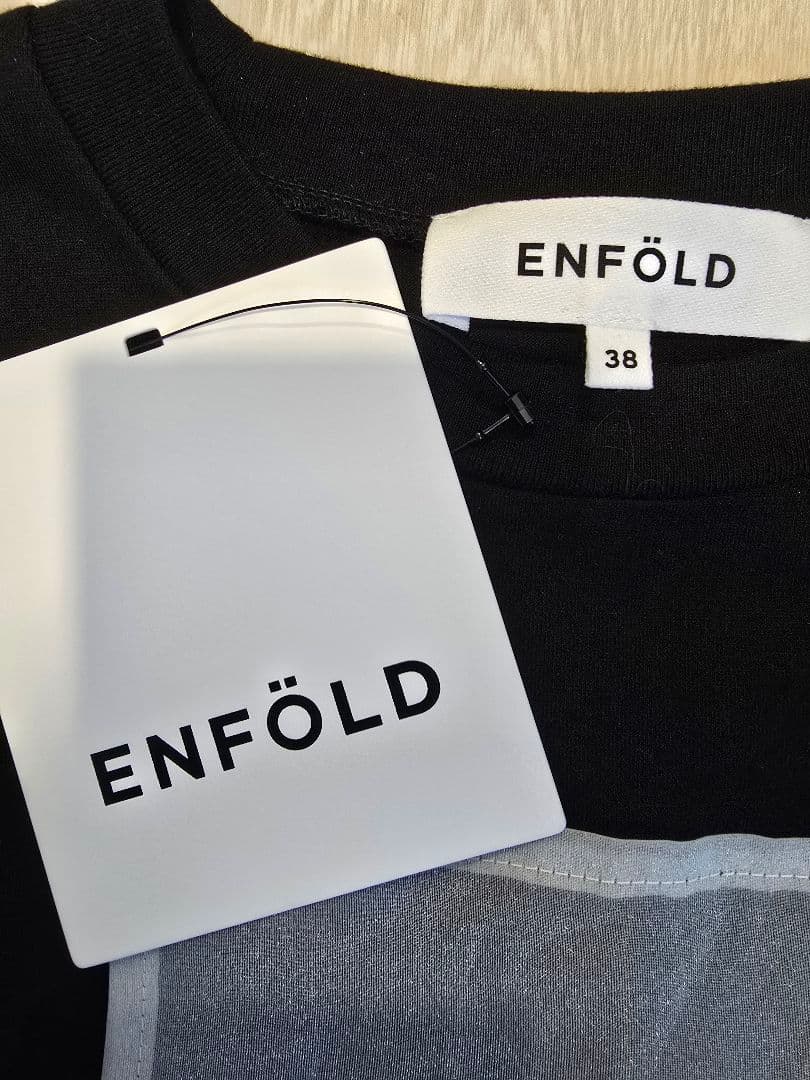 ENFOLD FABRIC ART LONG-SLEEVE T-SHIRT 黒