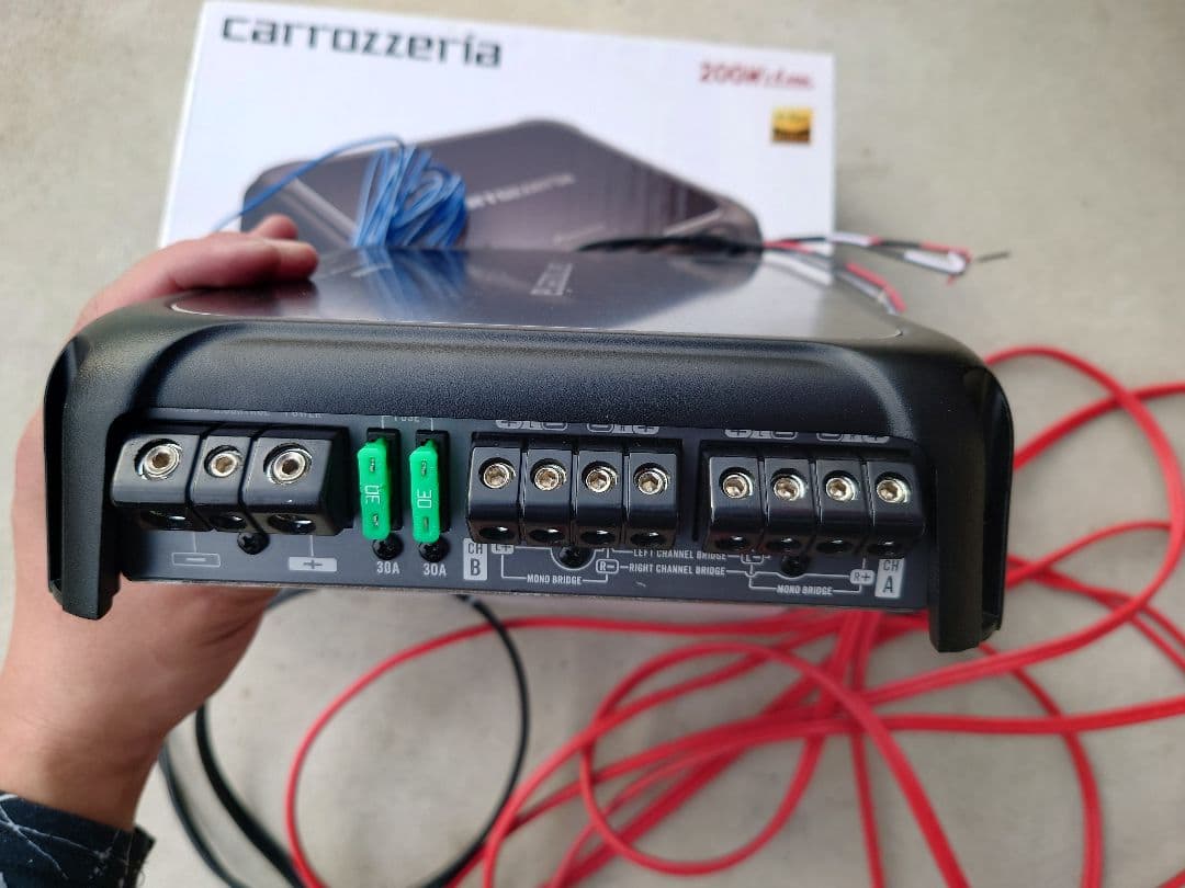 YUUKIさま専用　Pioneer GM-D8400 アンプ 200W