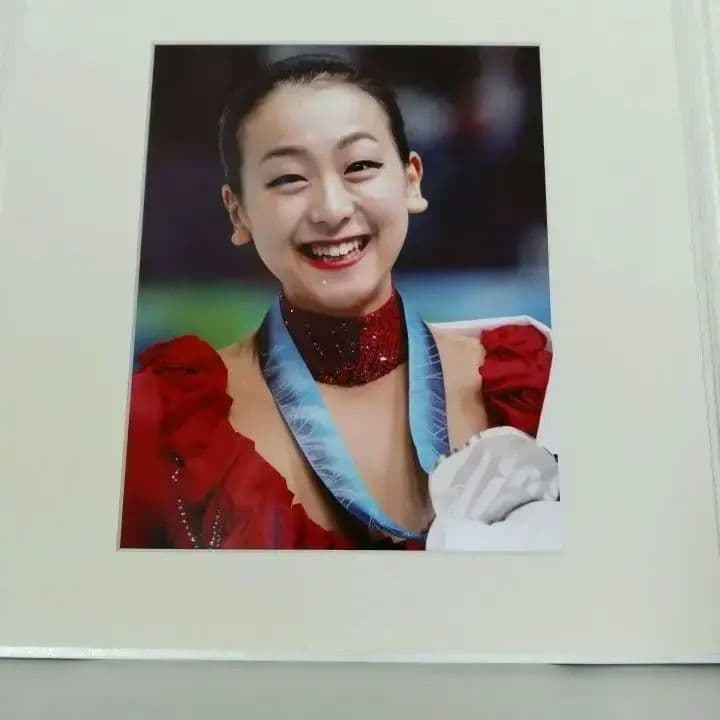 【希少品】 冬季オリンピック バンクーバー五輪2010 浅田真央 サイン&写真