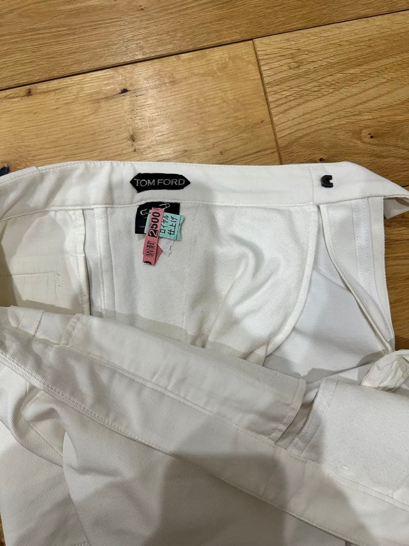 トムフォード　TOMFORD ハーフパンツ　メンズ　ショートパンツ