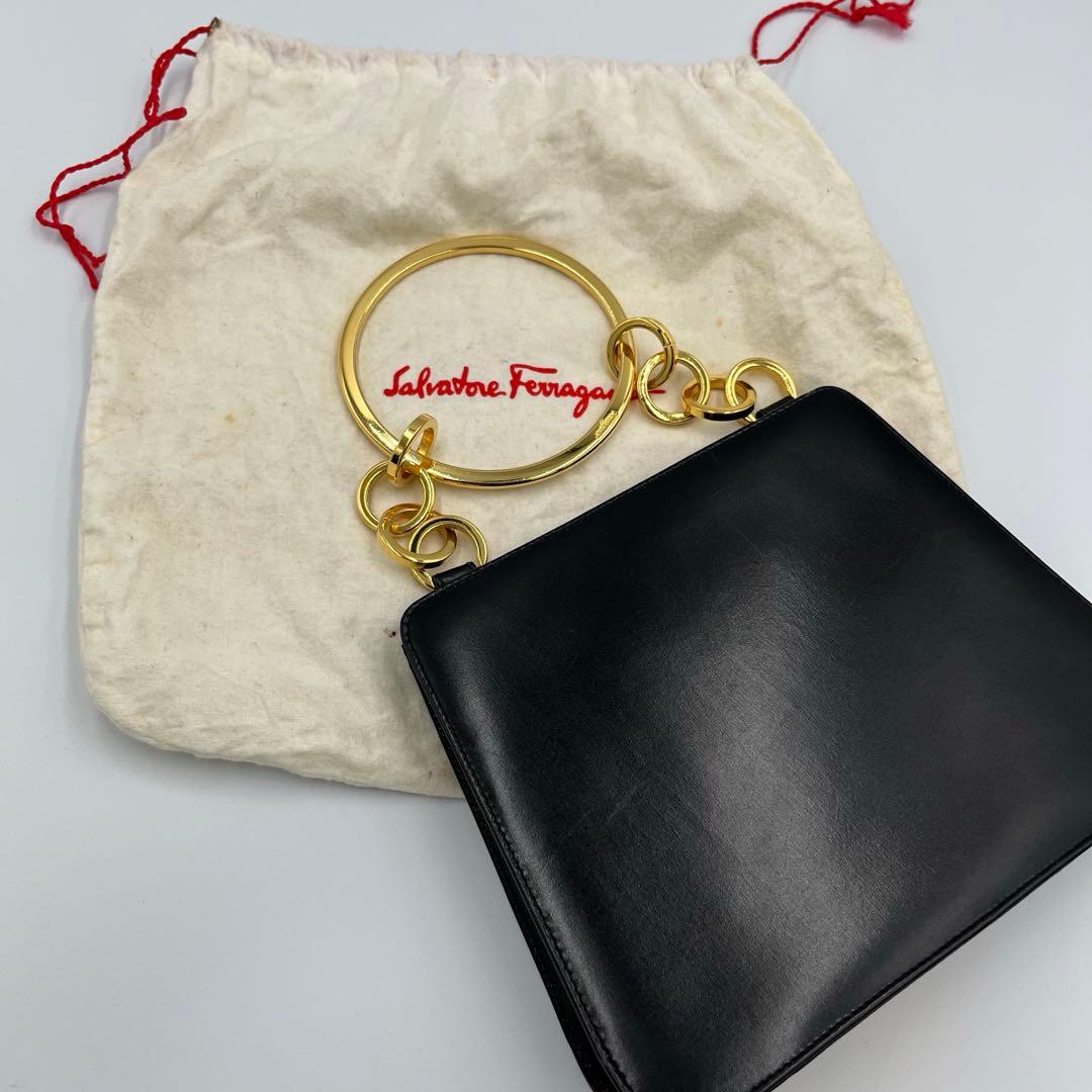 ✨美品✨Salvatore Ferragamo パーティバッグ　サークルハンドル