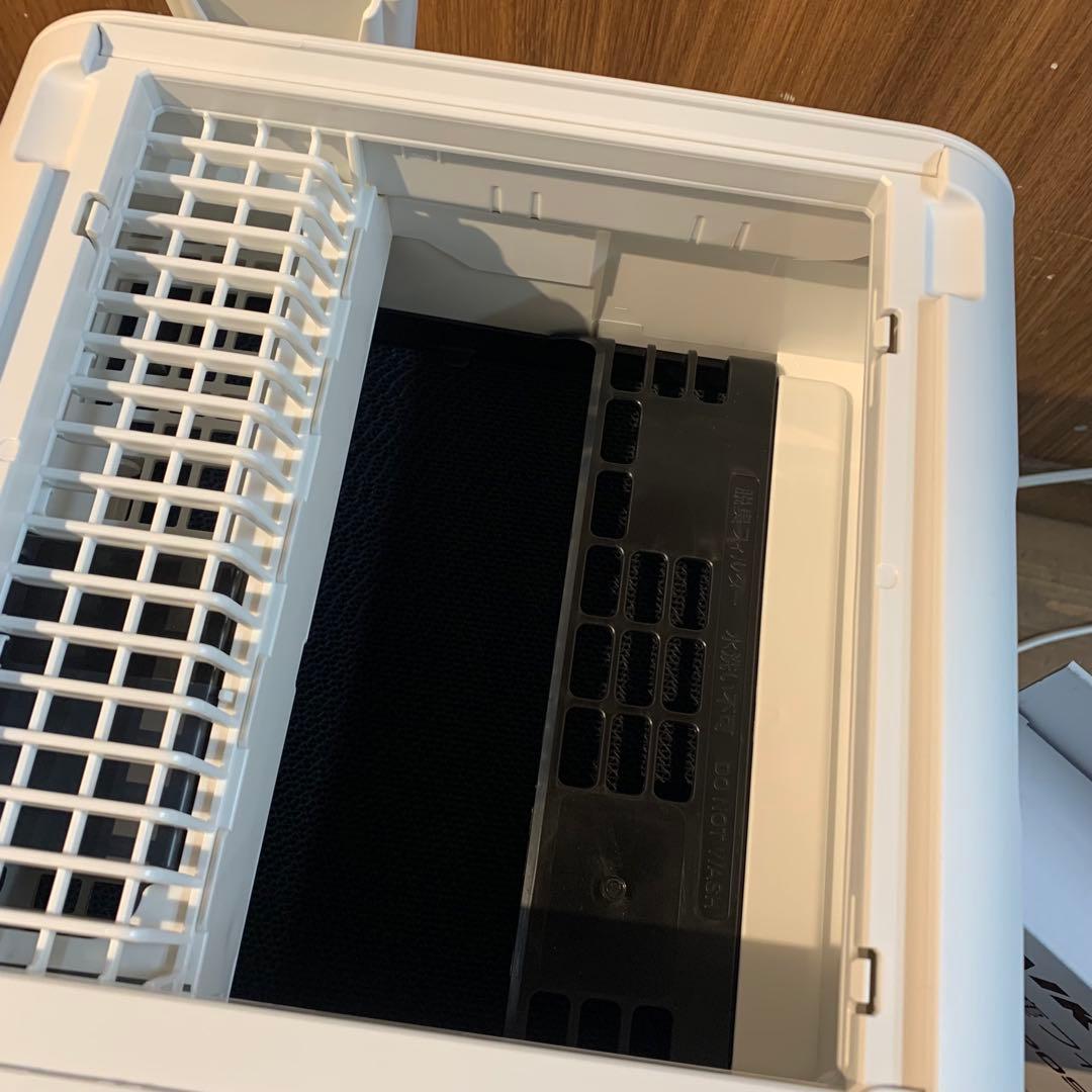 ダイキン　空気清浄機　MC555A-W 2025年製　フィルター付き　美品