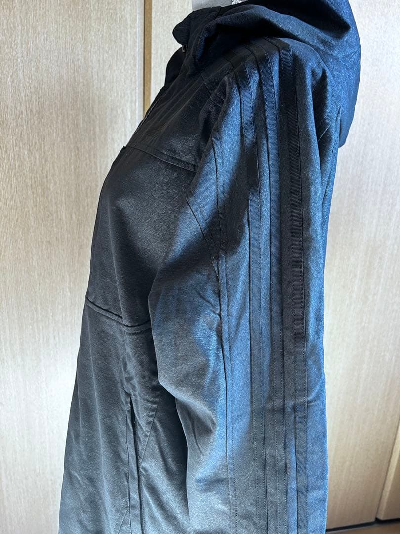 アディダスadidas WIND ROY フード付きジャケット