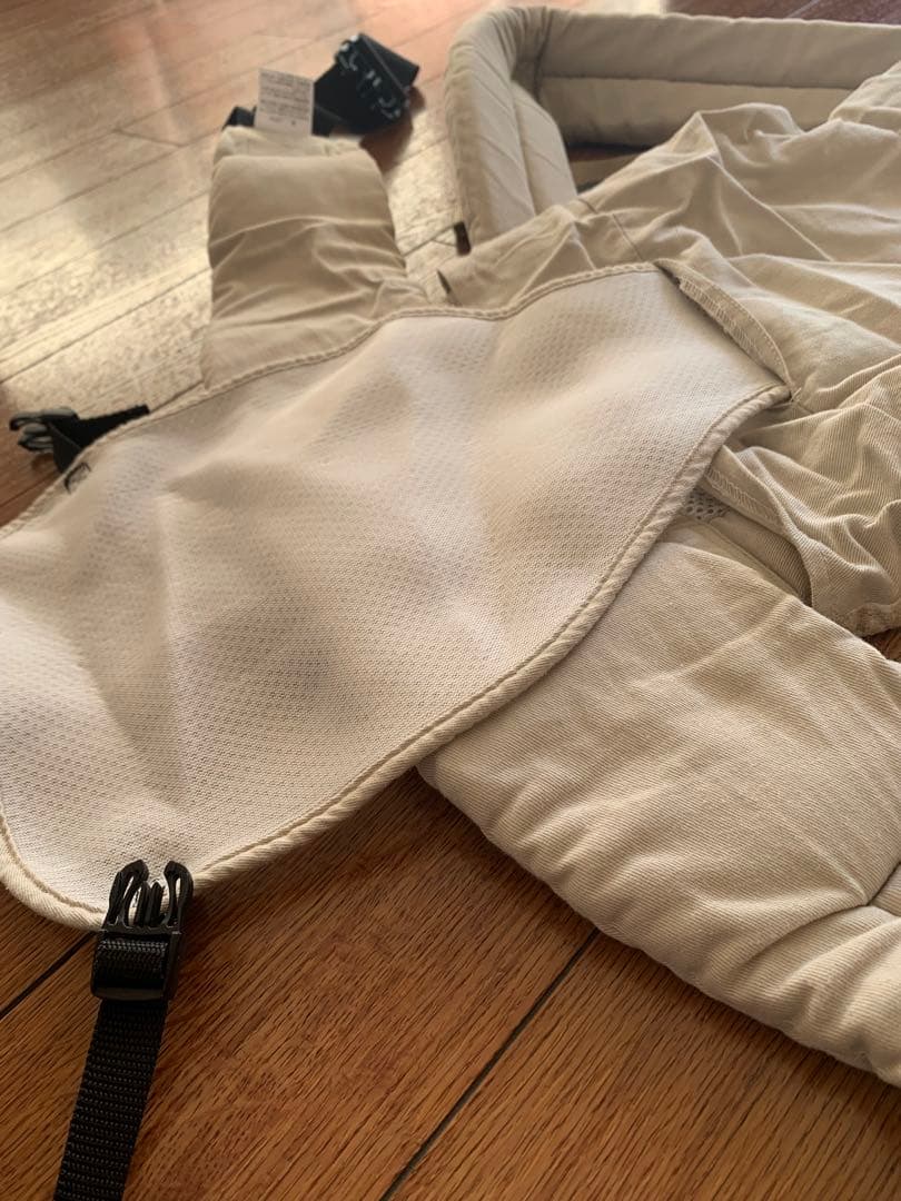 ファムキャリーメッシュ　ベージュ チェック柄 抱っこ紐　おんぶ紐　ファムベリー