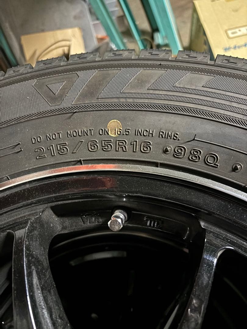 その③　30アルファード　九分山スタッドレス付き16インチアルミ