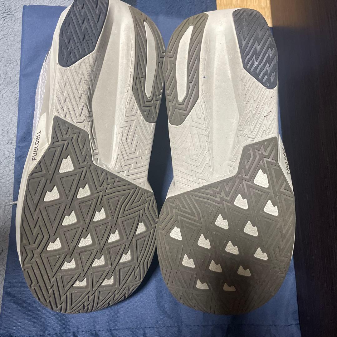 【専用】ニューバランス　fuelcell rebel v5 26.5cm