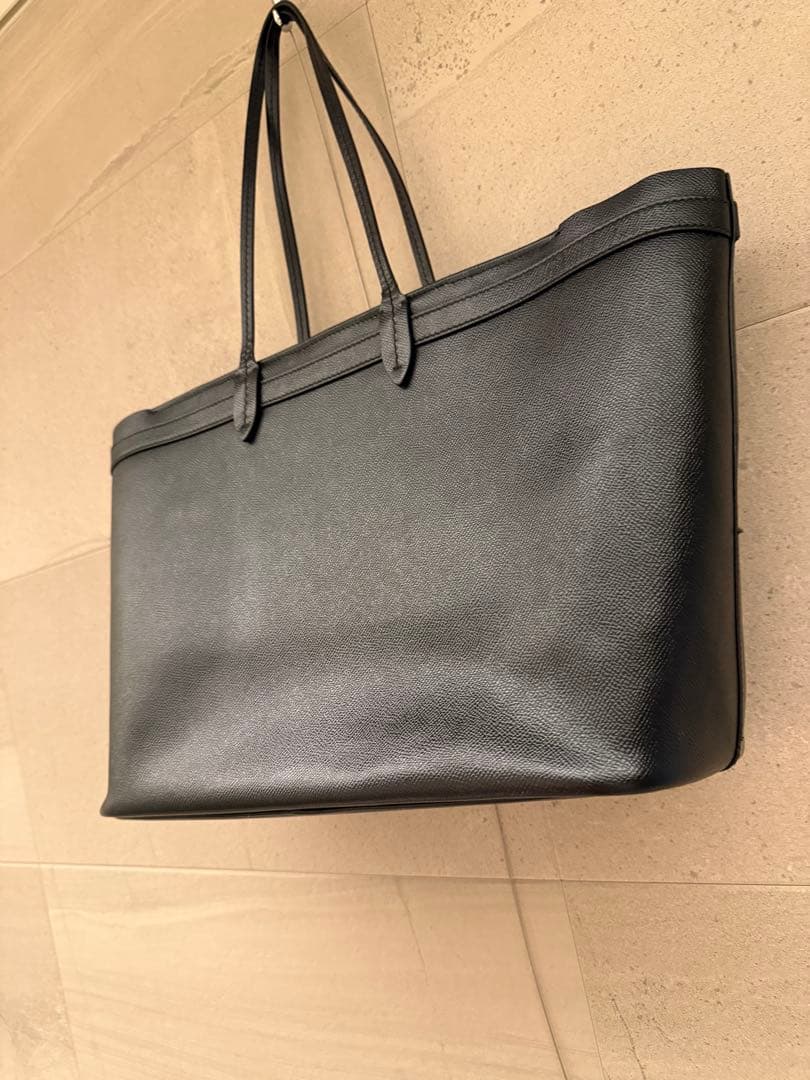 Salvatore Ferragamo ブラックレザー ヴァラ　リボン　バッグ