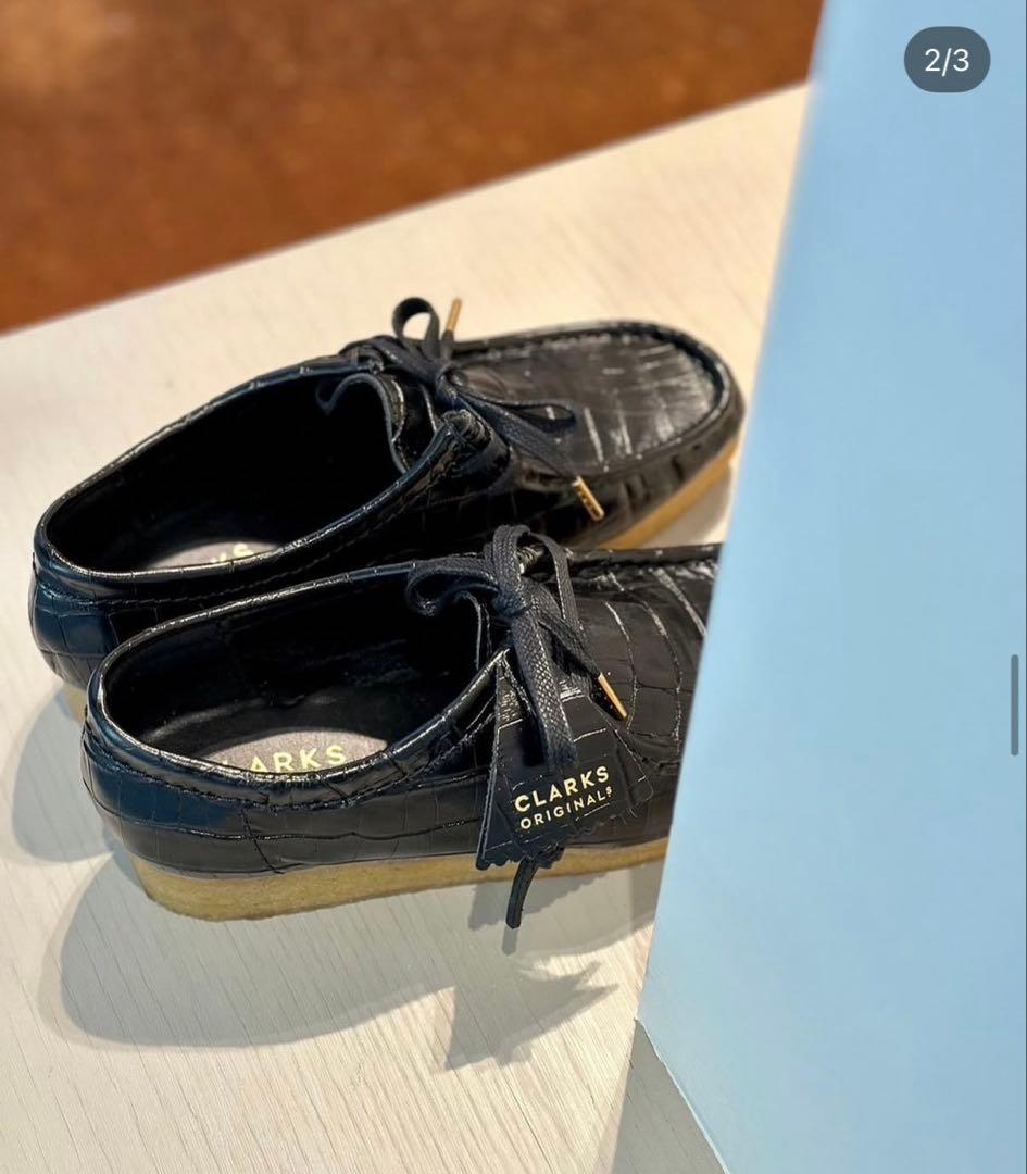 a＜Clarks＞ roku WALLABEE BLACK CROC