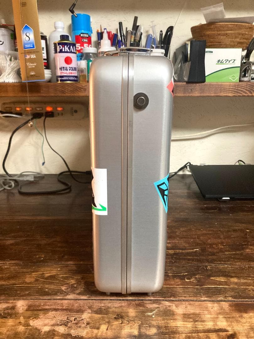 旧モデル　ZERO HALLIBURTON　アルミアタッシュケース