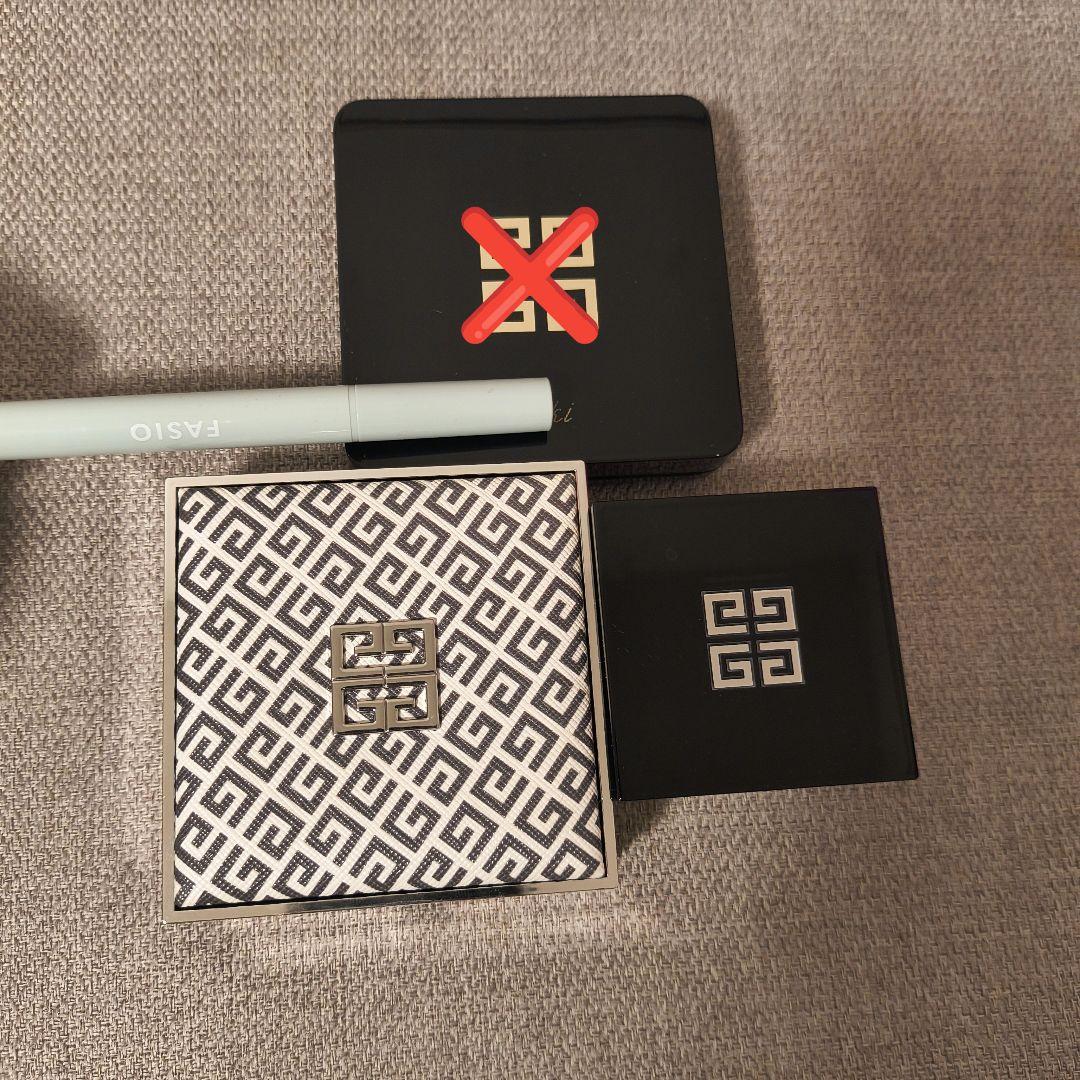 ジバンシー クッションファンデーション とプリズムリーブルトラベルルースパウダー