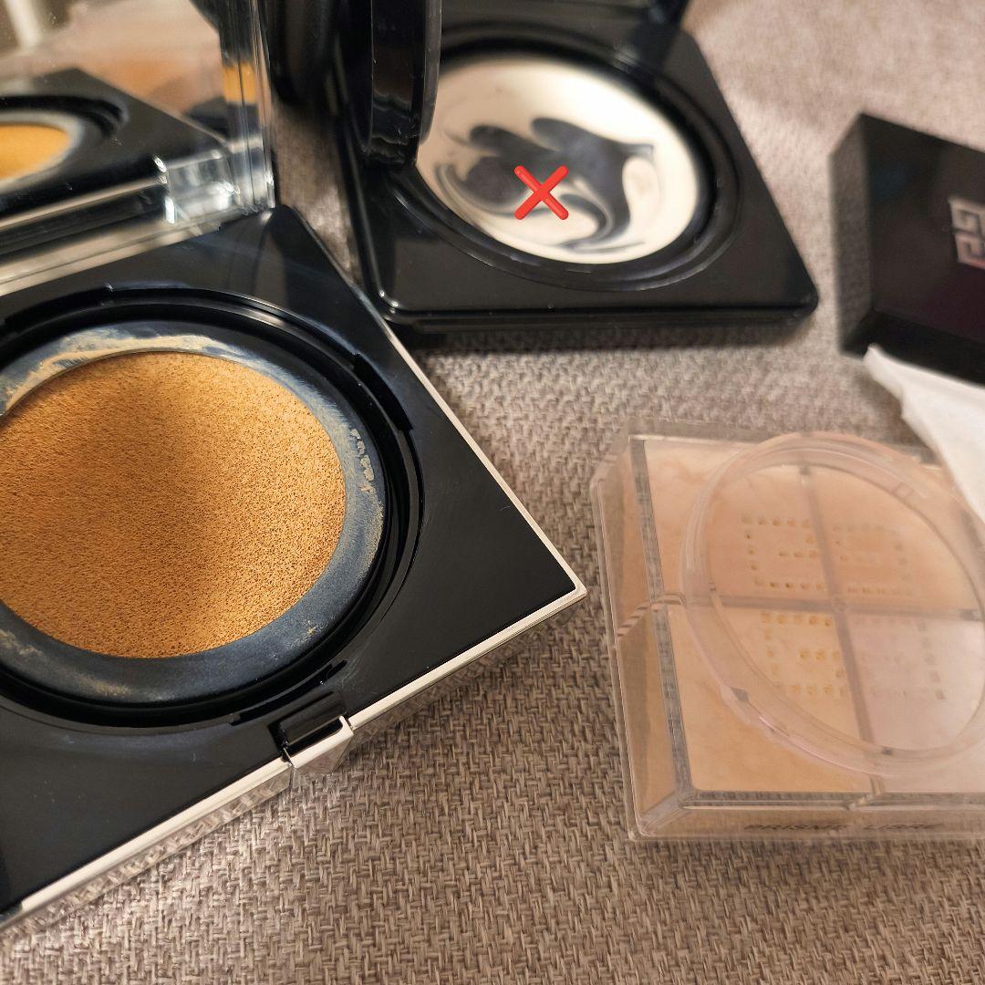 ジバンシー クッションファンデーション とプリズムリーブルトラベルルースパウダー