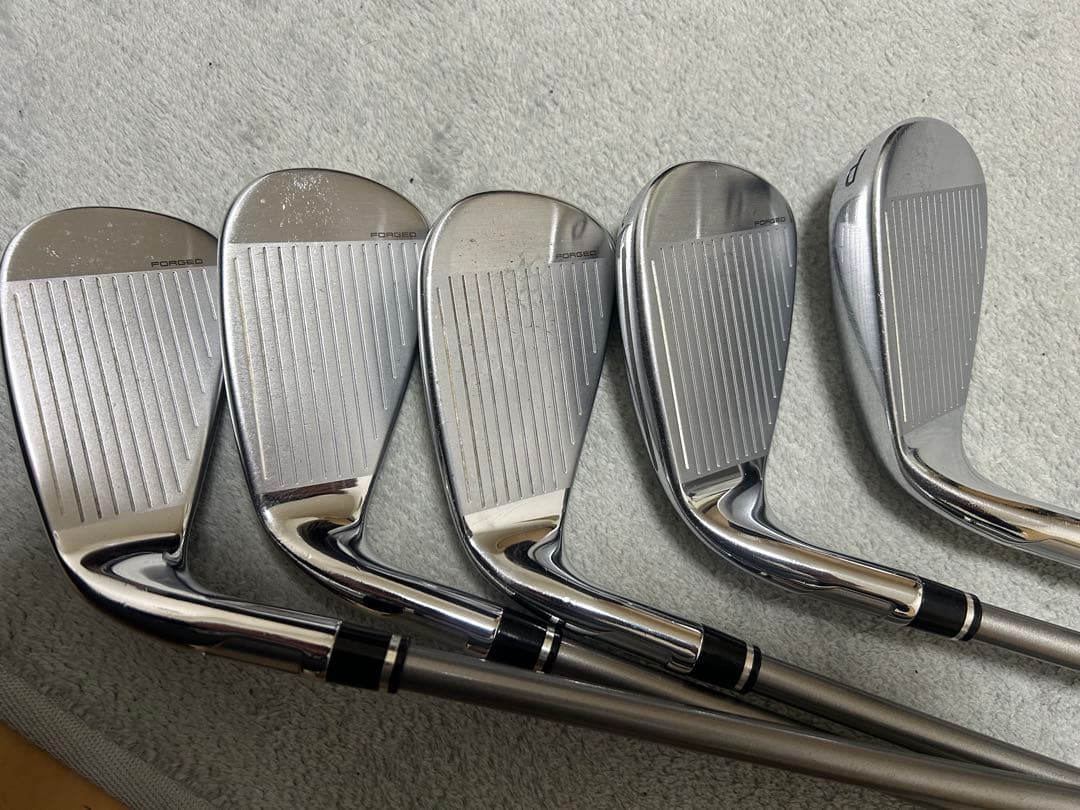 テイラーメイド　ステレスグローレアイアンセット6〜PW