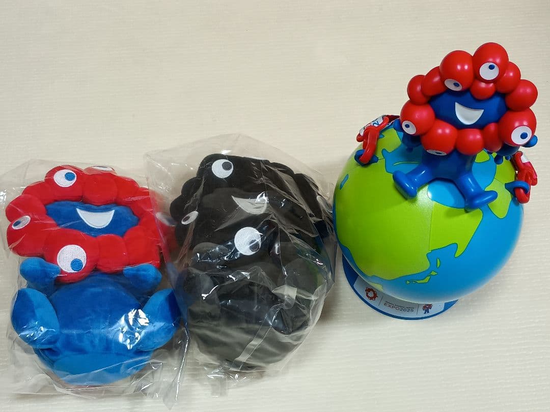 【抜き取りなし】Mサイズ　万博　ミャクミャク おたのしみ袋 　黒ミャクミャク