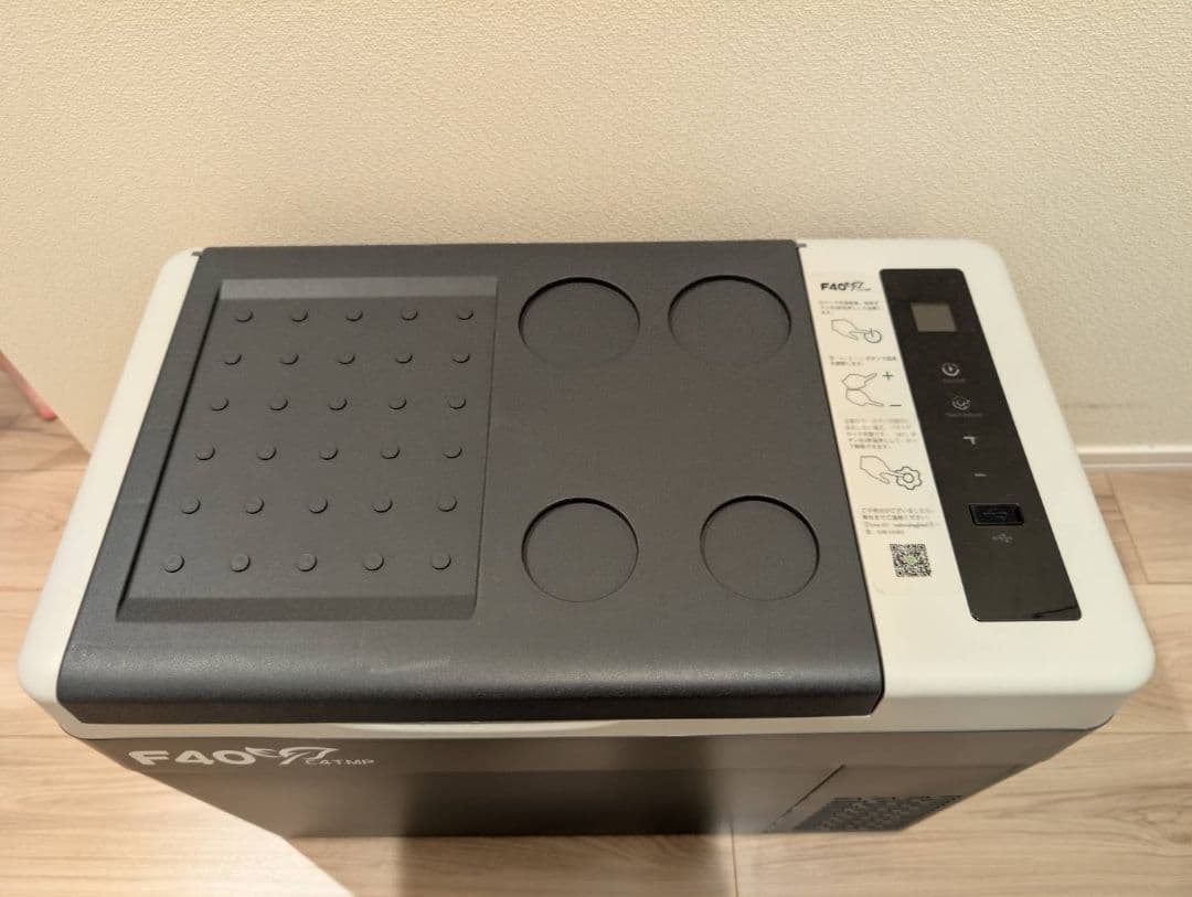 あ*さ様 車載ポータブル冷蔵庫 F40C4TMP 28L大容量 12V DC