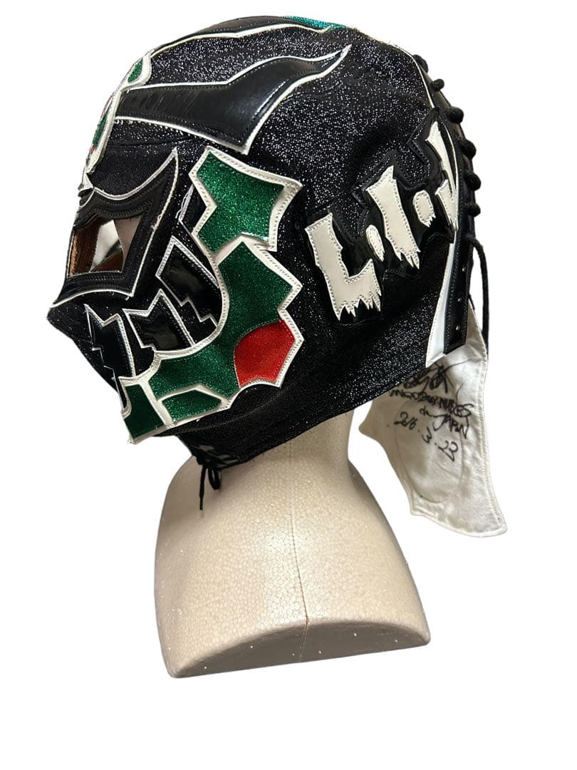 新日本プロレス ロスインゴベルナブレス BUSHI 試合着用直筆サイン入 マスク