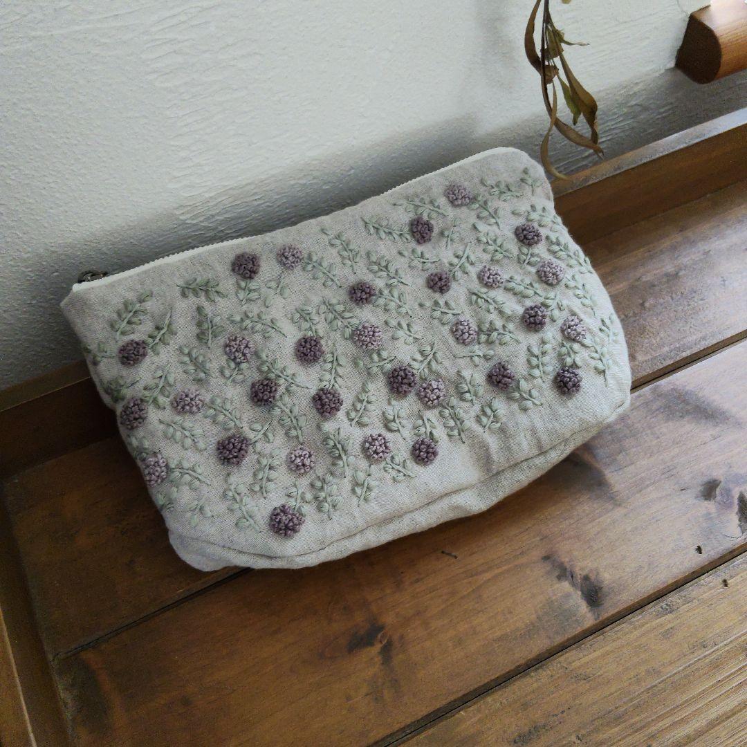 【ようこママ様オーダー専用ページ】リネン刺繍　ボートポーチ