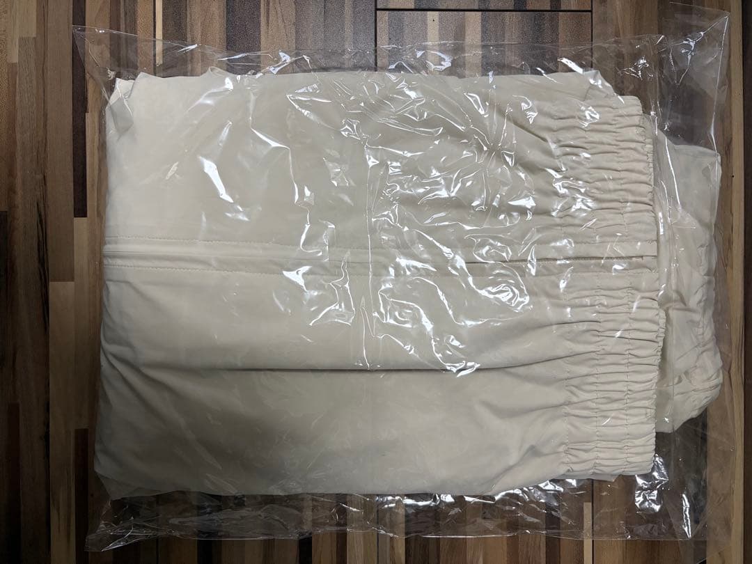 LYFT ナイロンジャケット　アイボリー