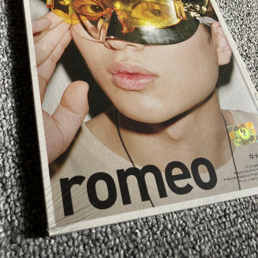 SHINee romeo オニュ onew 韓国盤 CD 公式　新品未開封