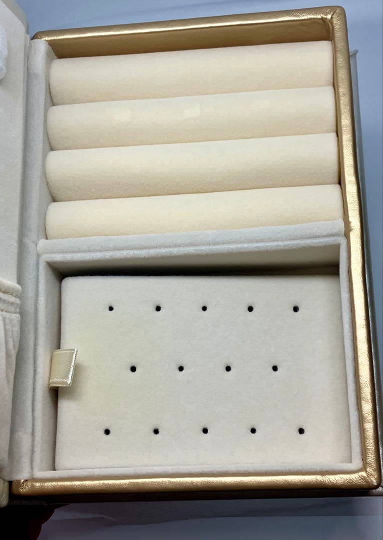 レア　ポケモン　ジュエリーボックス　イーブイ　シャワーズ　ブースター　サンダース