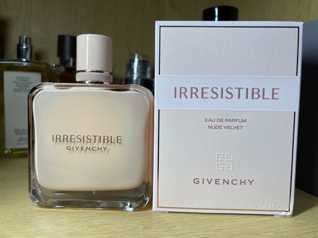 GIVENCHY イレジスティブル オードパルファン ヌード ベルベット80ml