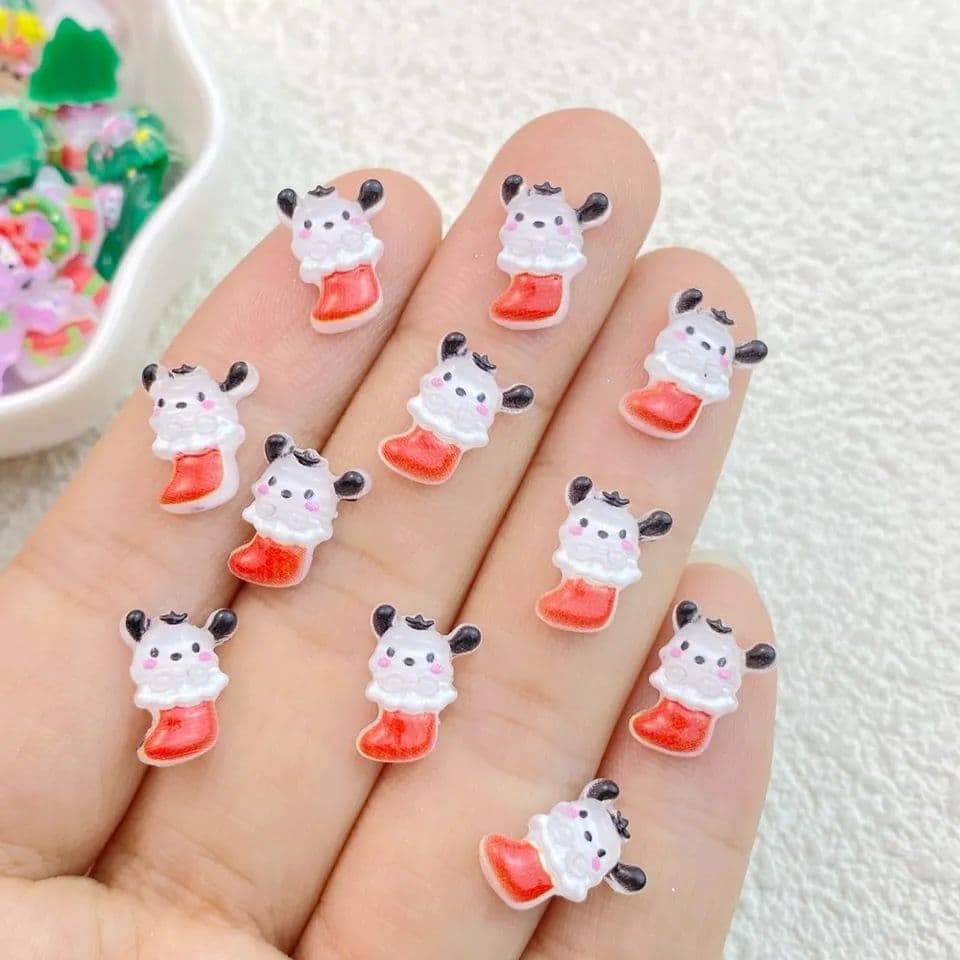 商品説明必読!!サンリオ❤︎クリスマス ネイルパーツ☆６個セット