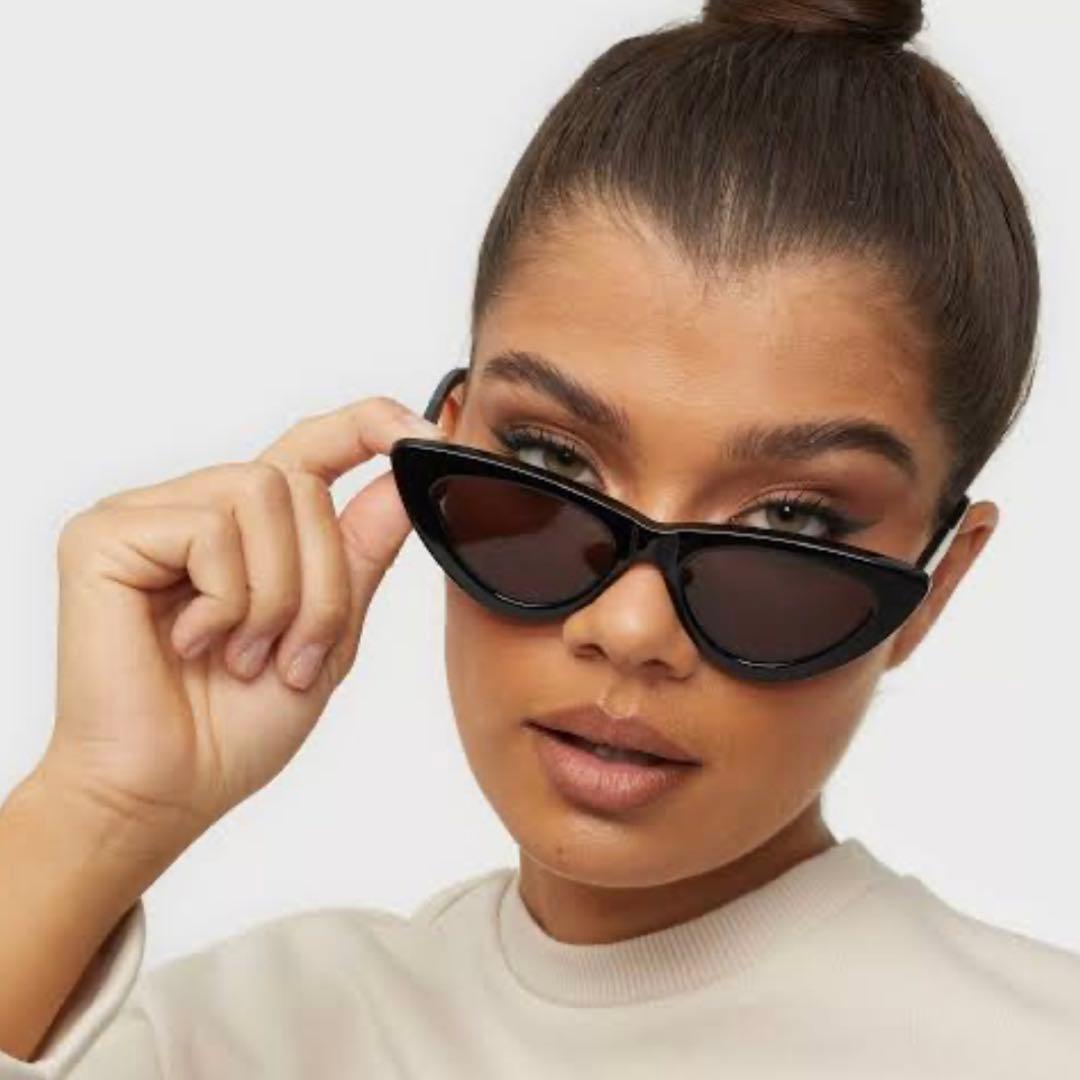 美品ChiMi チミ キャットアイ サングラス ブラック 006 BERRY 黒