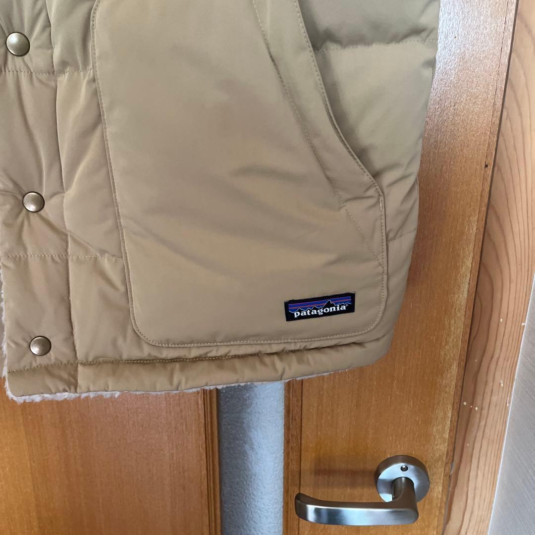 パタゴニアリバーシブルダウンベスト