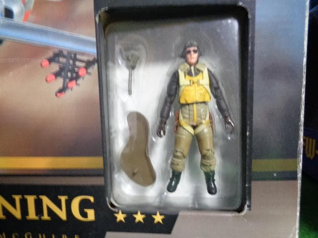 1/18スケール P-38 Lightning