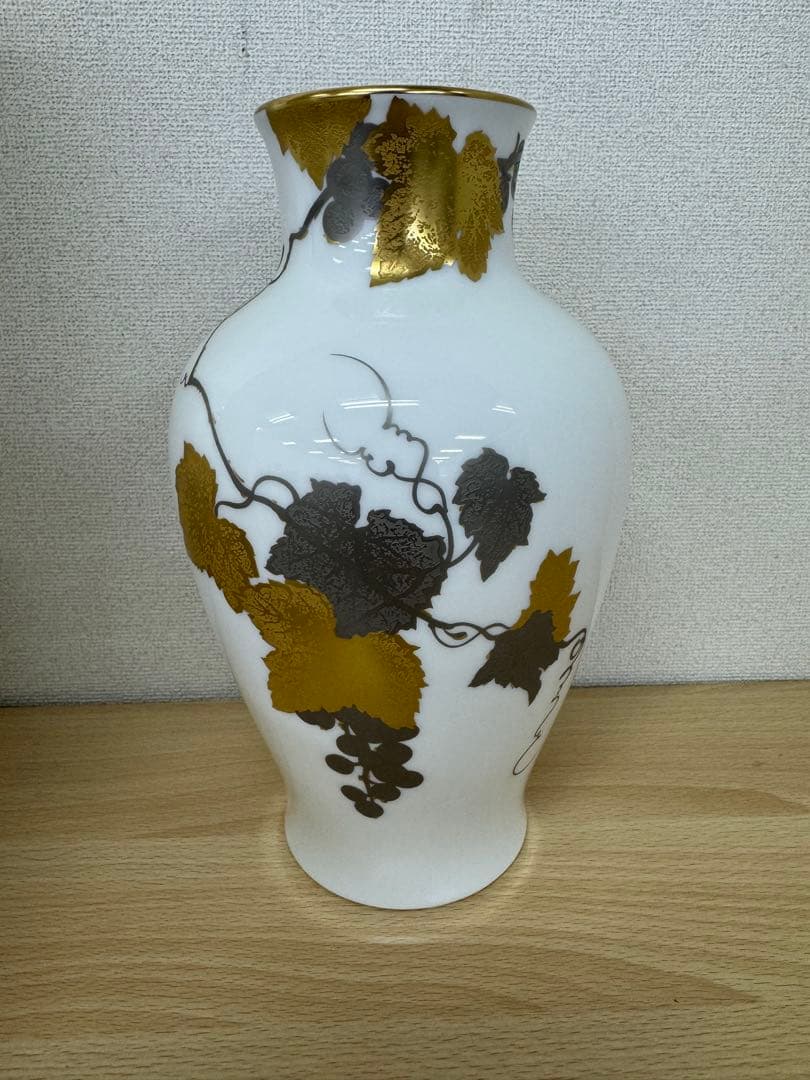 大倉陶園　金蝕ぶどう OKURA花瓶　大倉陶園花瓶　花入　花器　花瓶
