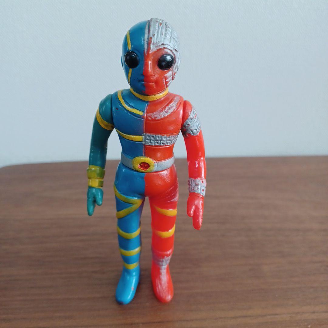 当時物タカトク製「人造人間キカイダー」希少な黒目ソフビフィギュア