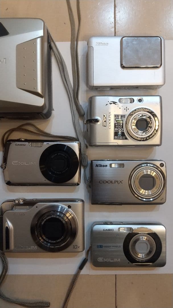 ユ*キ様 コンパクトデジタルカメラ(ビデオカメラ含む) 9台 動作未確認 ジャン