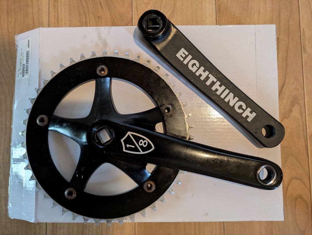 ピスト シングル クランクセットEIGHTHINCH。sugino BB付属