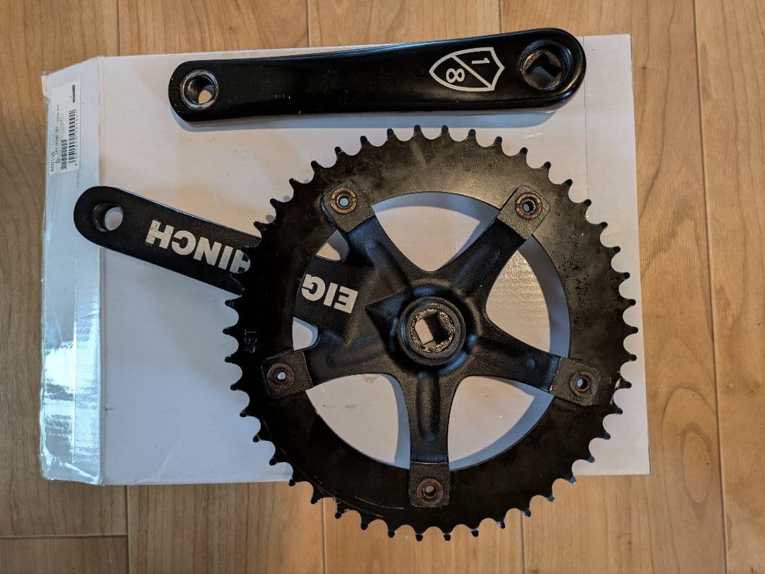 ピスト シングル クランクセットEIGHTHINCH。sugino BB付属