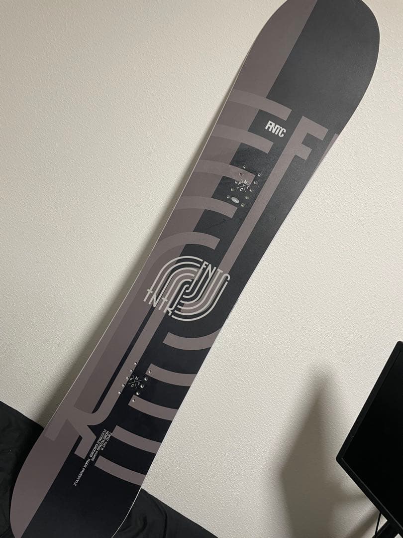 FNTC TNTR 25-26 150 cm スノーボード