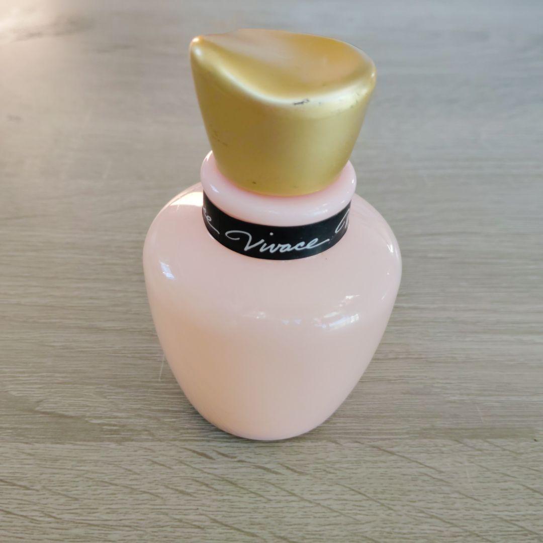 資生堂　ビバーチェ　パウダーコロン　ベビーフローラル　廃盤品